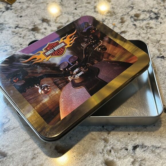 Limited Edition Harley Davidson Playing Card 2 decks Collector Tin 2002 vintage - Picture 2 of 5